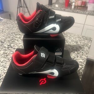 Peloton UnisexBlack and Red Cycling Shoes